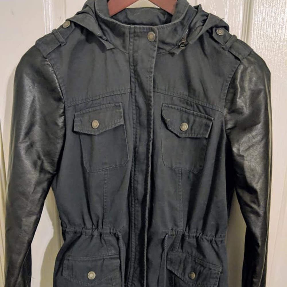 Aeropostale anorak jacket with faux leather sleeve